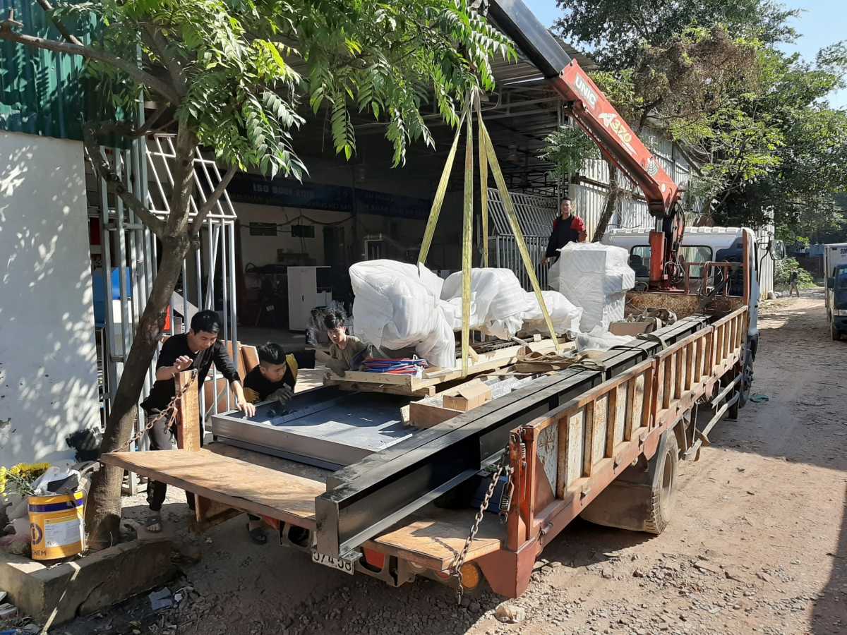 Máy cắt cnc plasma chuyển giao, vận chuyển toàn quốc