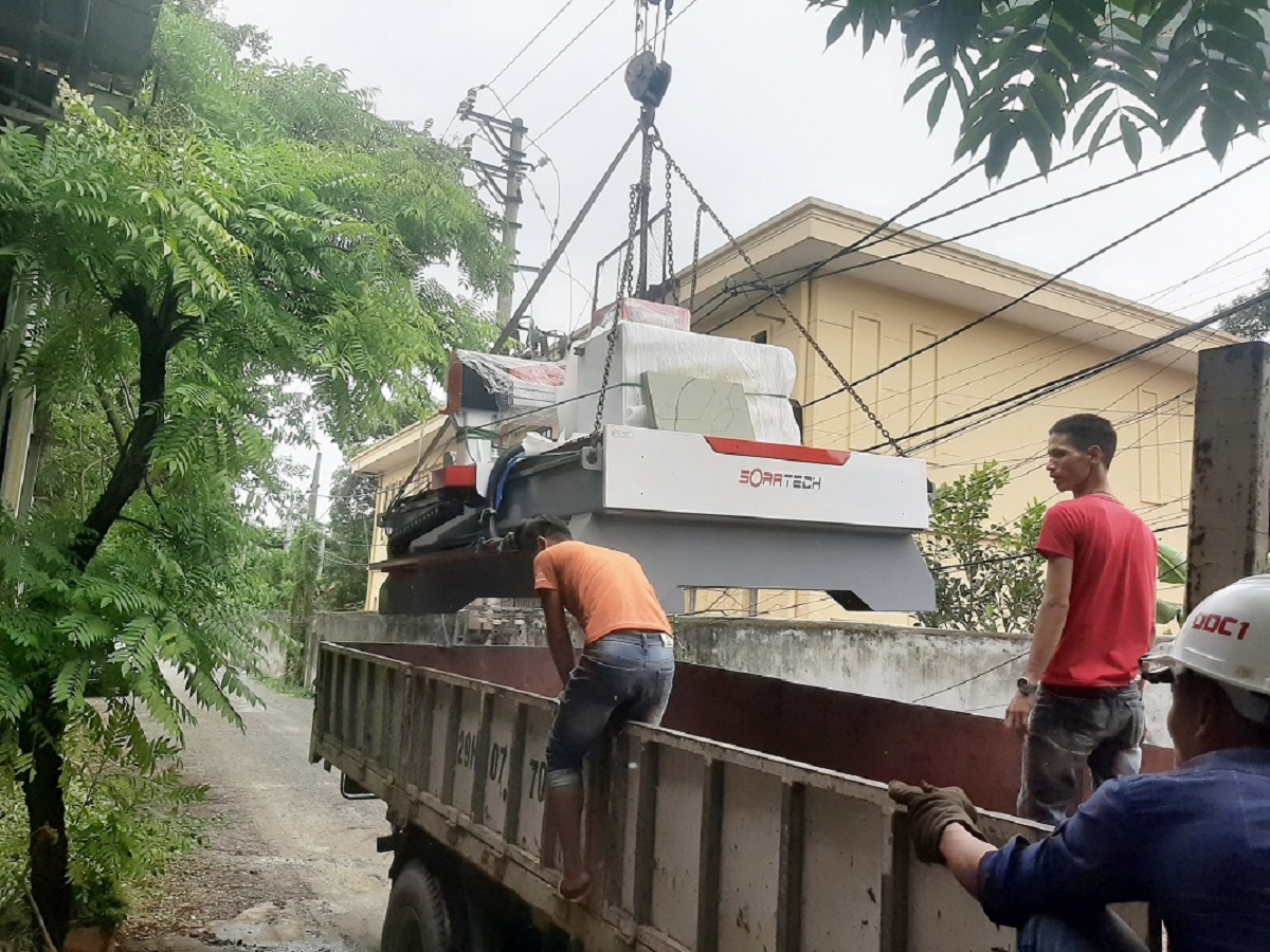 Máy cắt plasma cnc vận chuyển toàn quốc