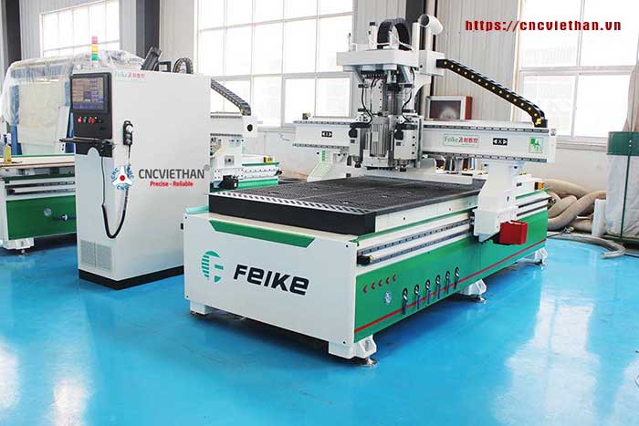 Máy CNC trung tâm 2 đầu độc lập có đầu khoản 9 mũi Feike