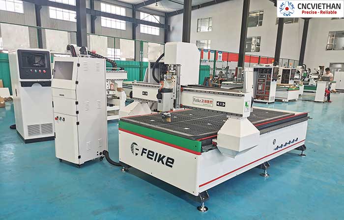 máy cnc 1 đầu cắt ván